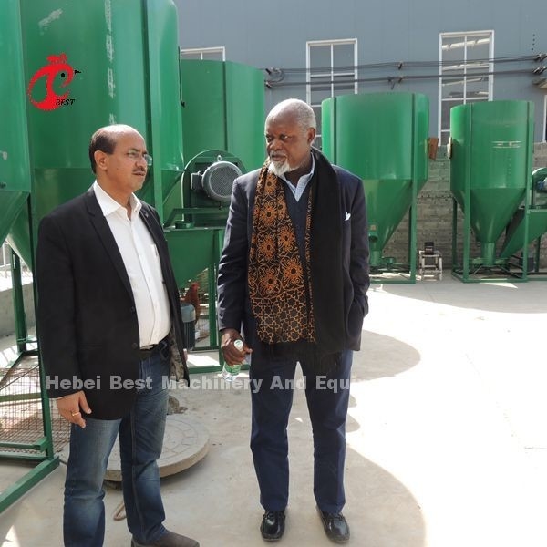 Tavuk 1 Veya 2 Ton Küçük Kanatlı Yem Fabrikası Makinaları Tam Otomatik Yıldız